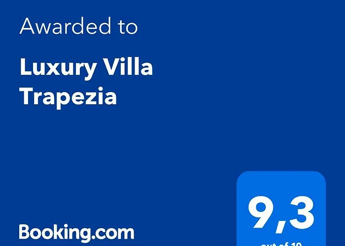 Luxury Trapezia أفانتو